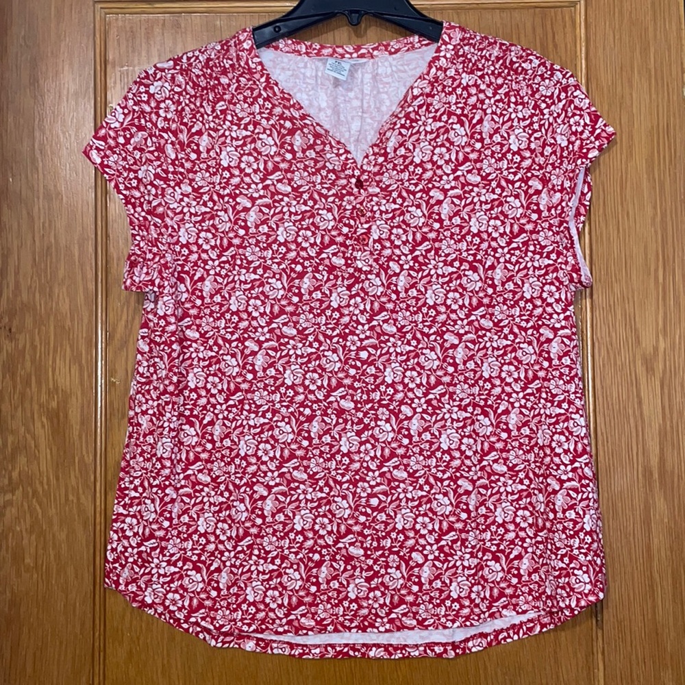 ‼️ Bundle 3/$20 ~ Liz Claiborne Petite Floral Pattern Short Sleeve Top